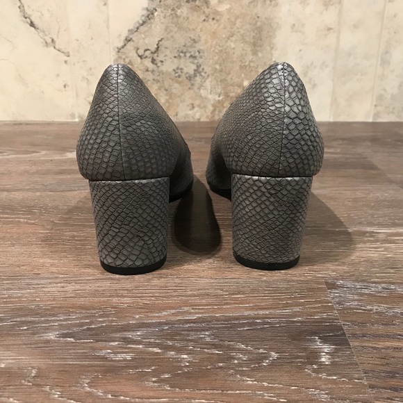 Vintage Sears Faux Snake Skin Heels, Size 7 - Picture 4 of 6